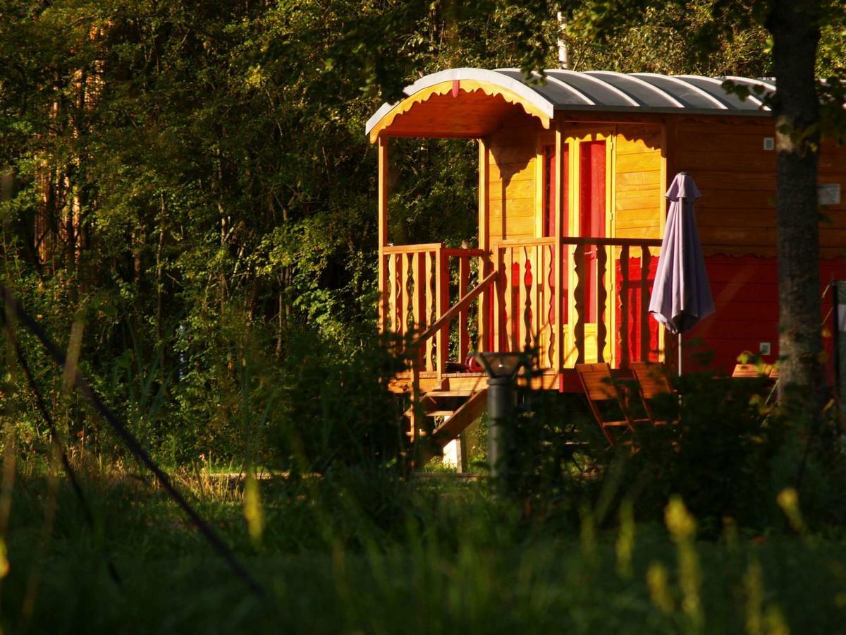 Отель Cosycamp Chamalieres-sur-Loire Экстерьер фото