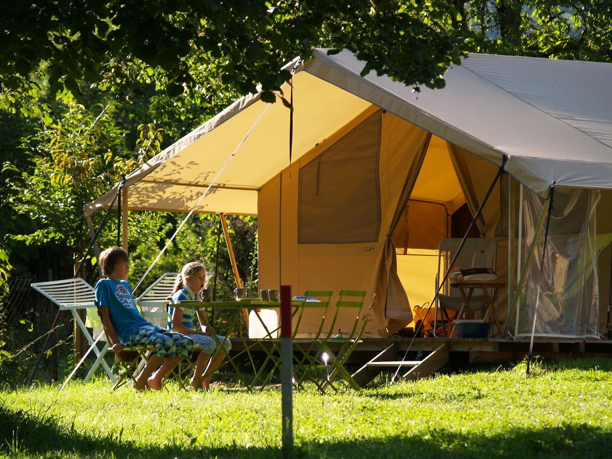 Отель Cosycamp Chamalieres-sur-Loire Экстерьер фото